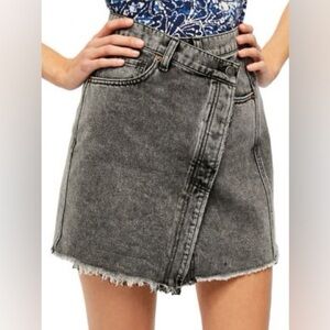 NWT- WE THE FREE PARKER WRAP DENIM SKIRT